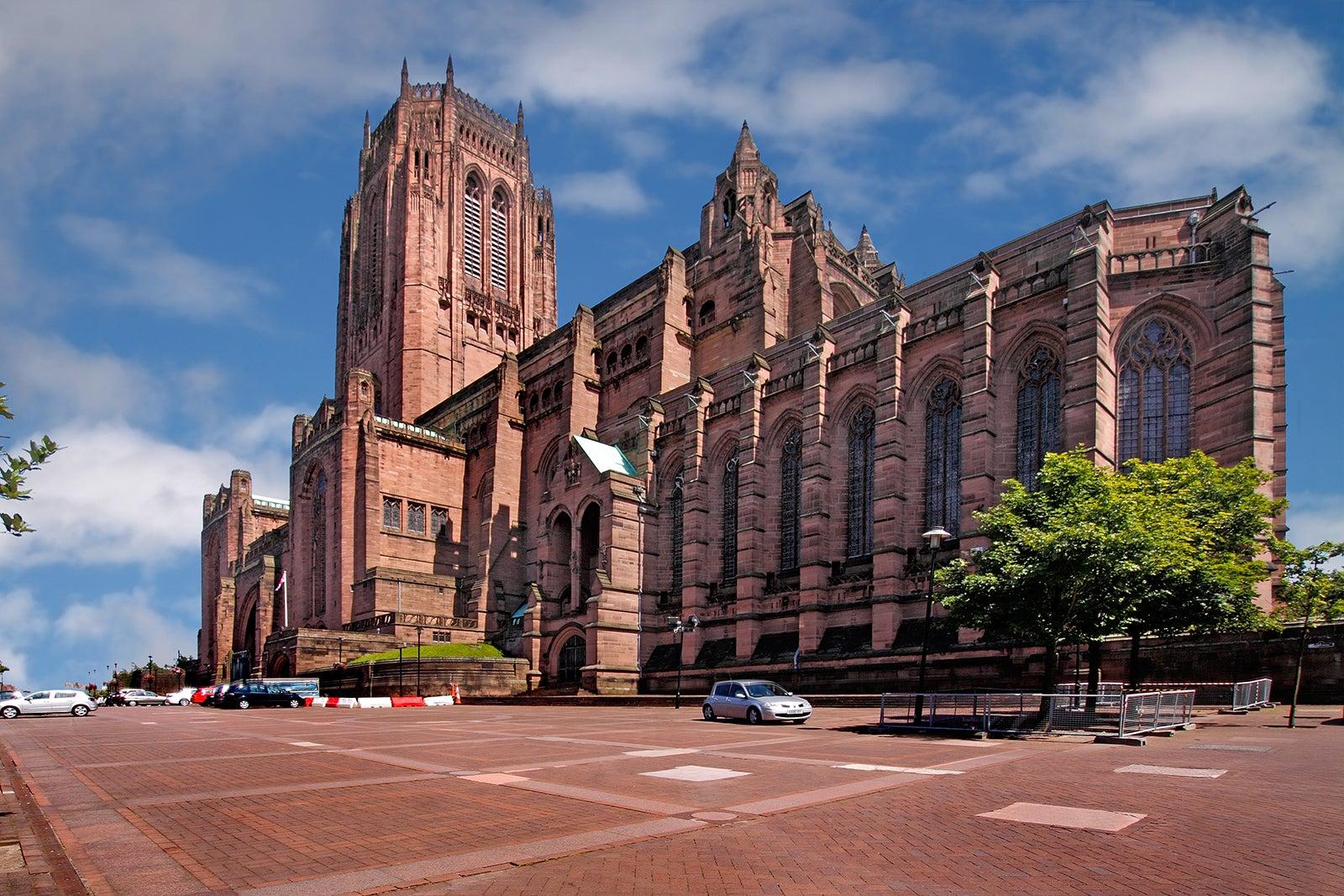 Liverpool Cathedral - See Some of the Highest Gothic Arches in the World -  Go Guides
