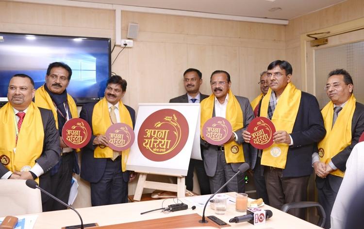 Union Fertilizers Minister launches APNA UREA – Sona Ugle" brand of HURL_30.1