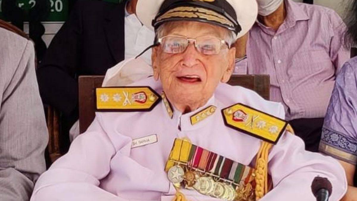 Indian Navy's 1971 war veteran Vice Admiral S H Sarma passes away_30.1