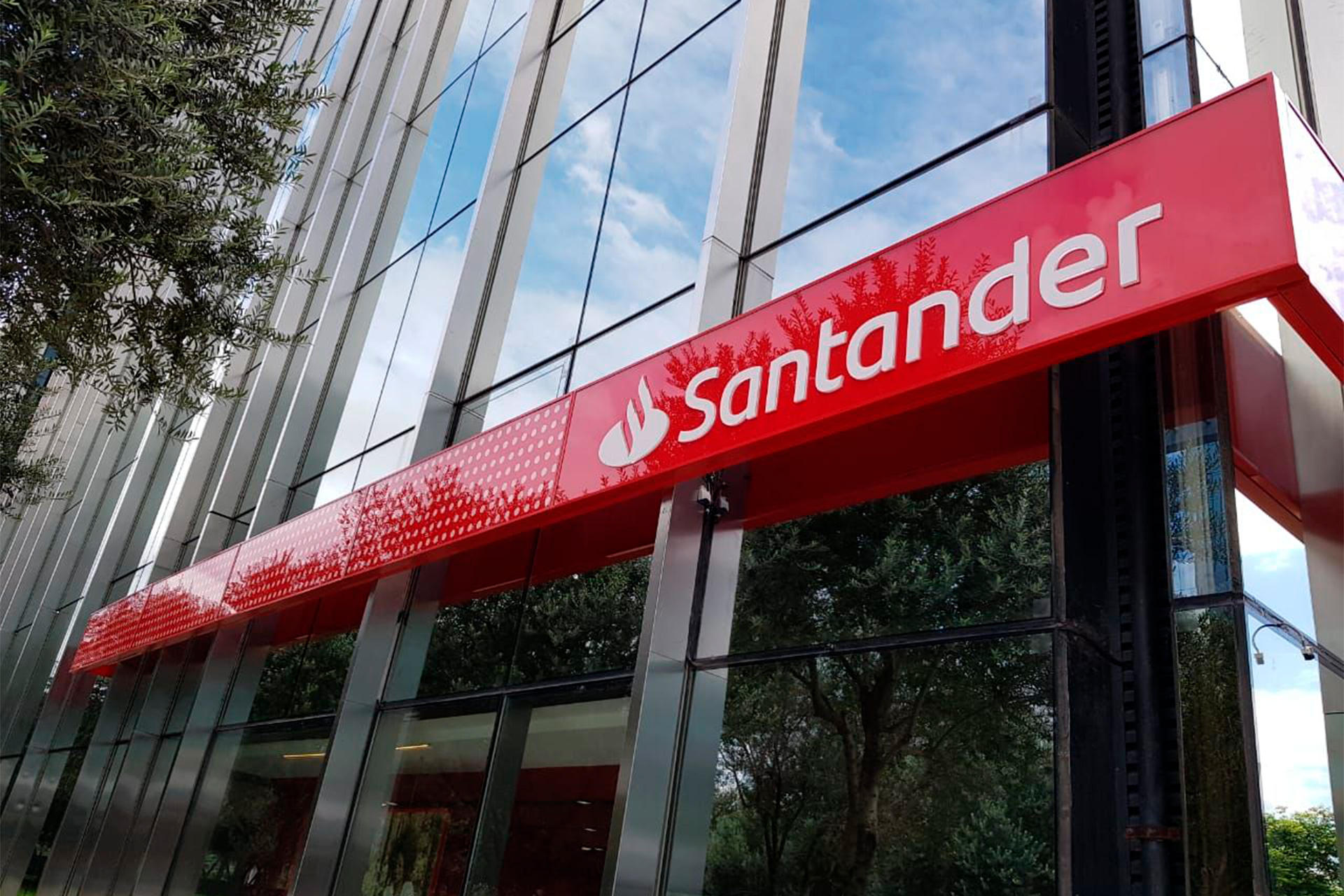 ICICI Bank and Santander UK Partner for business ease between India and UK_30.1