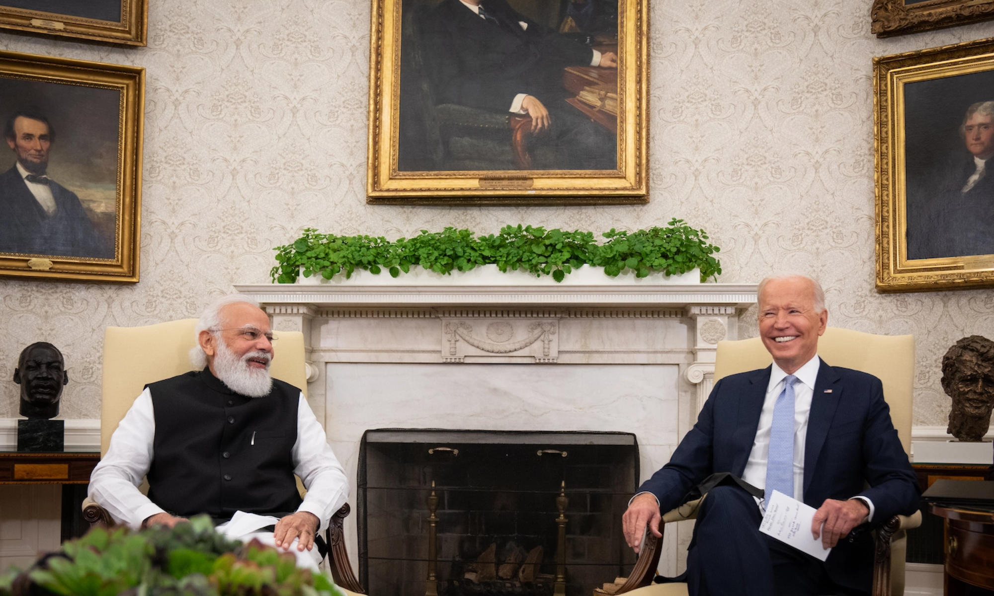 White House: The US prioritises its bilateral relations with India_30.1