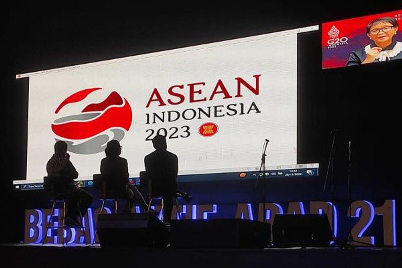 42nd ASEAN Summit begins in Indonesia with focus on becoming global growth center_30.1
