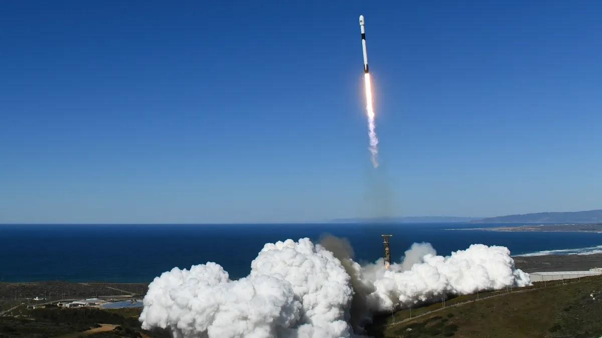 SpaceX Launched Its 29th Mission To Deliver Research Gear And Equipment To The ISS_30.1