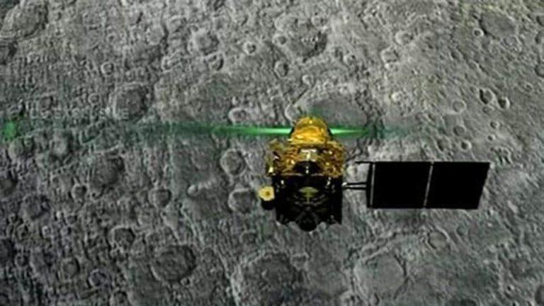 इसरो के चंद्रयान -2 स्पेक्ट्रोमीटर ने पहली बार चंद्रमा पर सोडियम की प्रचुरता का मानचित्रण किया |_20.1