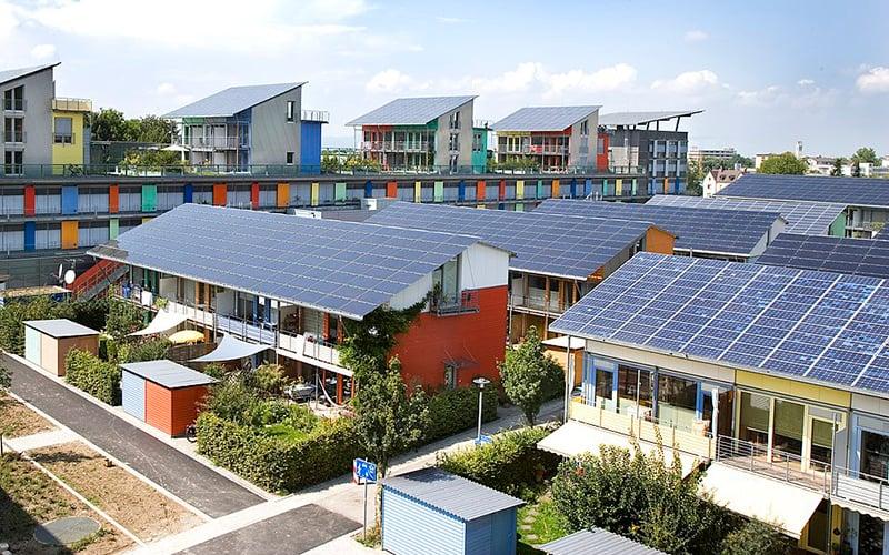 टोक्यो ने 2025 के बाद बनने वाले नए घरों के लिए सोलर पैनल को अनिवार्य बनाया |_20.1