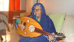 गूगल डूडल ने सूडानी ऊद वादक और संगीतकार अस्मा हमजा को सम्मानित किया