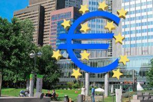 यूरोज़ोन की अर्थव्यवस्था: संकट की ओर बढ़ते कदम, आर्थिक मंदी की चुनौतियाँ