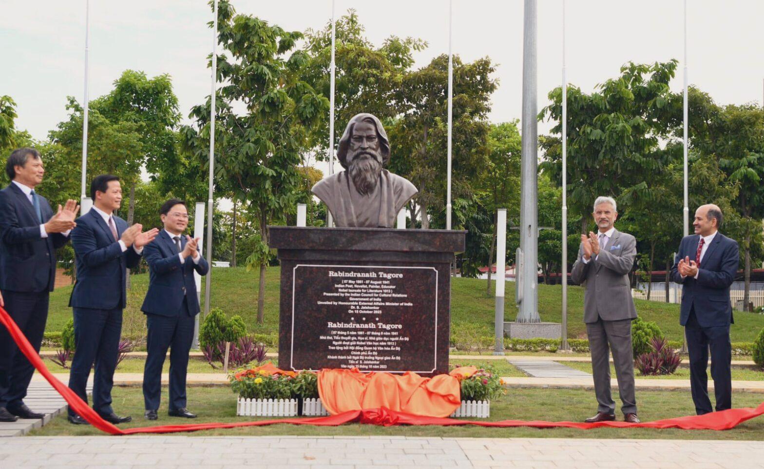 जयशंकर ने वियतनाम में रबींद्रनाथ टैगोर की प्रतिमा का अनावरण किया |_20.1