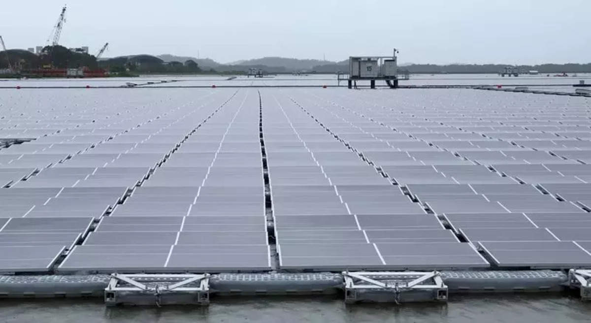 Sunseap set to build world's biggest floating solar in Indonesia | ఇండోనేషియాలో ప్రపంచంలోనే అతిపెద్ద తేలియాడే సౌర ఫార్మ్ నిర్మించడానికి సన్ సీప్ సిద్ధమైంది_30.1