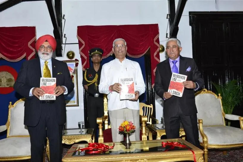 Himachal Governor Rajendra Vishwanath unveils book ‘The McMahon line’