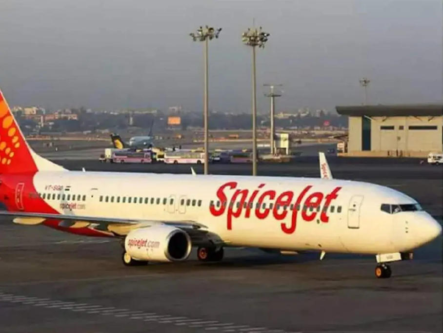 SpiceJet awarded ‘Safety Performer of the Year’ award by GMR Delhi airport