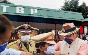 ITBP inducts its first women officers in combat | आयटीबीपीने आपल्या पहिल्या महिला अधिकाऱ्यांना लढाईत सामील केले