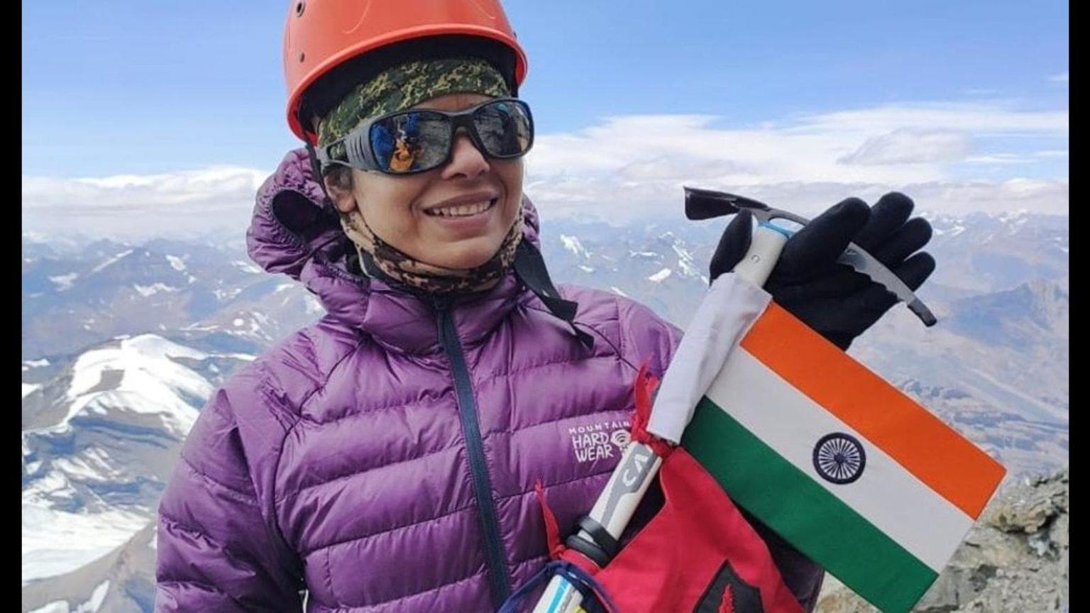 All-women team of three armed forces summits Mt Manirang in Himachal