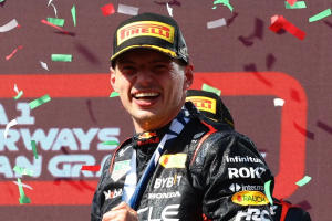 Hungarian GP Verstappen hands Red Bull record 12th straight win