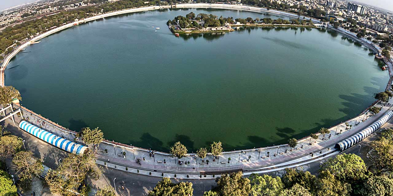 Kankaria Lake Ahmedabad (Entry Fee, Timings, Best time to visit, Images &amp; Location) - Ahmedabad Tourism 2021