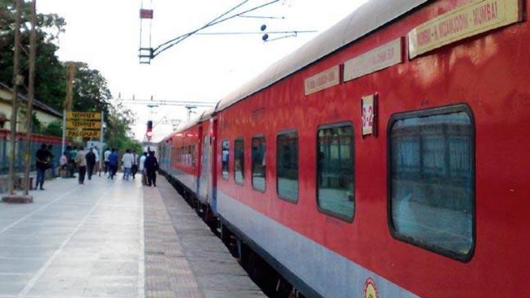 Fastest Train in India: Mumbai Rajdhani Express