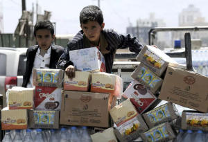 सऊदी, संयुक्त अरब अमीरात ने यमन की सहायता के लिए 500 मिलियन अमरीकी डालर की घोषणा की |_2.1