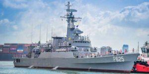China gifts warship 'P625' to Sri Lanka_50.1