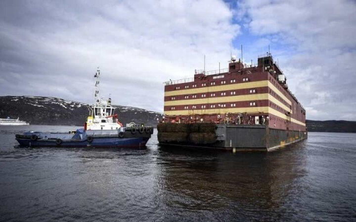 Russia launches floating nuclear reactor in Arctic_50.1