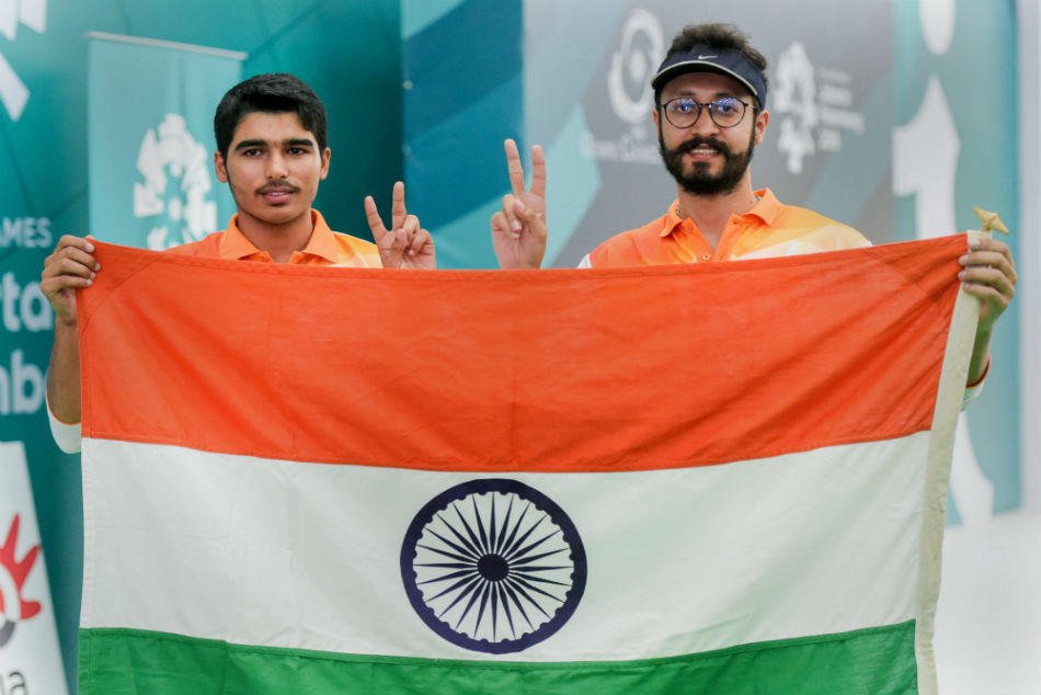 Abhishek Verma and Elavenil Valarivan won the gold medal in shooting worldcup_50.1