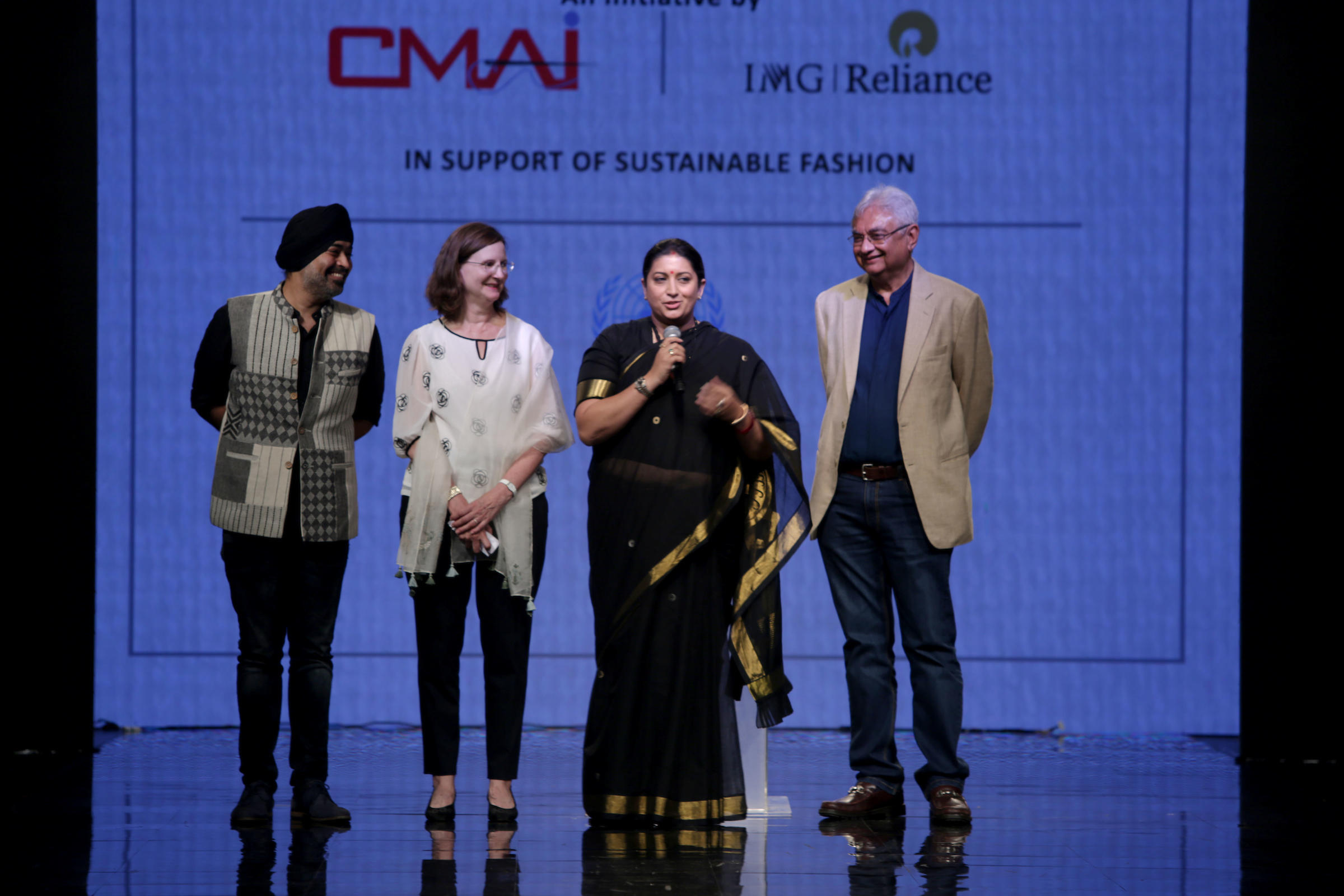 Textiles minister Smriti Irani launches sustainable fashion project "SU.RE"_50.1