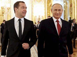 Russian PM Dmitry Medvedev submits resignation to Putin_50.1