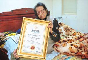 Manoj Kumar felicitated by World Book of Records, London_60.1