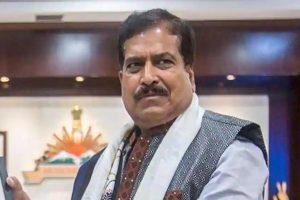 Minister of State for Railways Suresh Angadi passes away_50.1