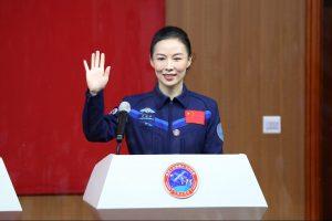 Wang Yaping becomes first Chinese woman astronaut to walk in space_4.1