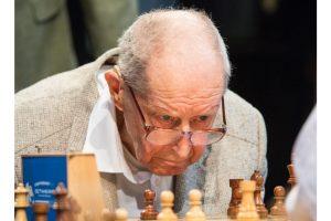 World's oldest chess grandmaster Yuri Averbakh passes away_4.1