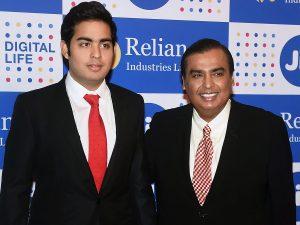 Mukesh Ambani Resigns, Akash Ambani is New Jio Chairman_4.1