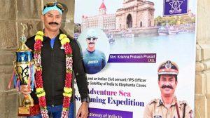 'Ironman' Krishna Prakash becomes first person to swim from Gateway of India to Elephanta Caves_4.1