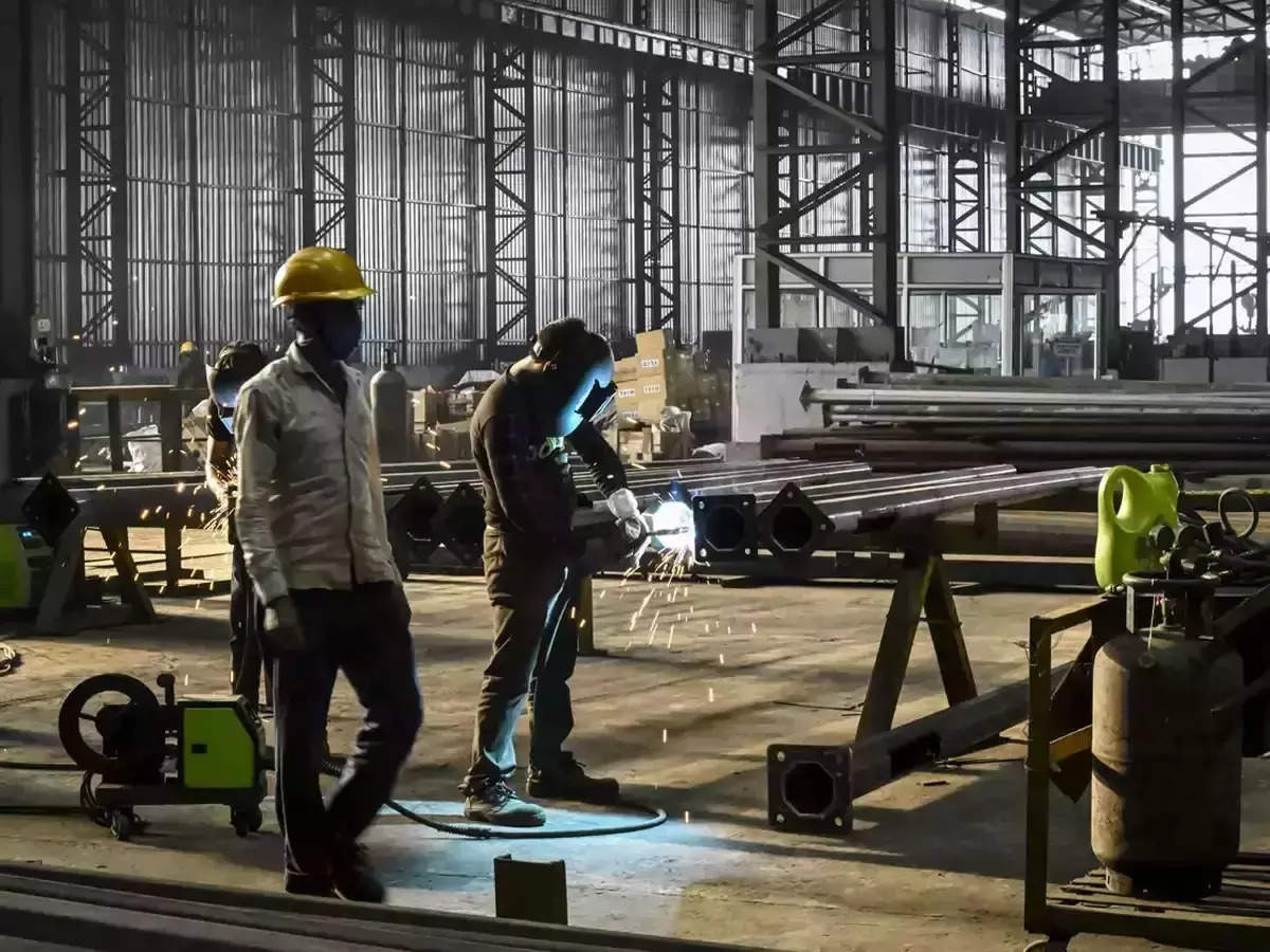 India's Manufacturing PMI Eases to 3-Month Low in July Amid Inflationary Pressure