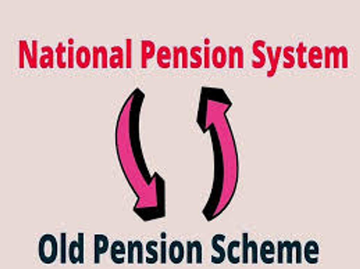 Government Employee Unions Rally for Pension Rights in Delhi
