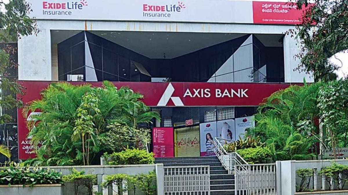 Axis Bank Introduces 'Infinity Savings Account' with Zero Domestic Transaction Fees