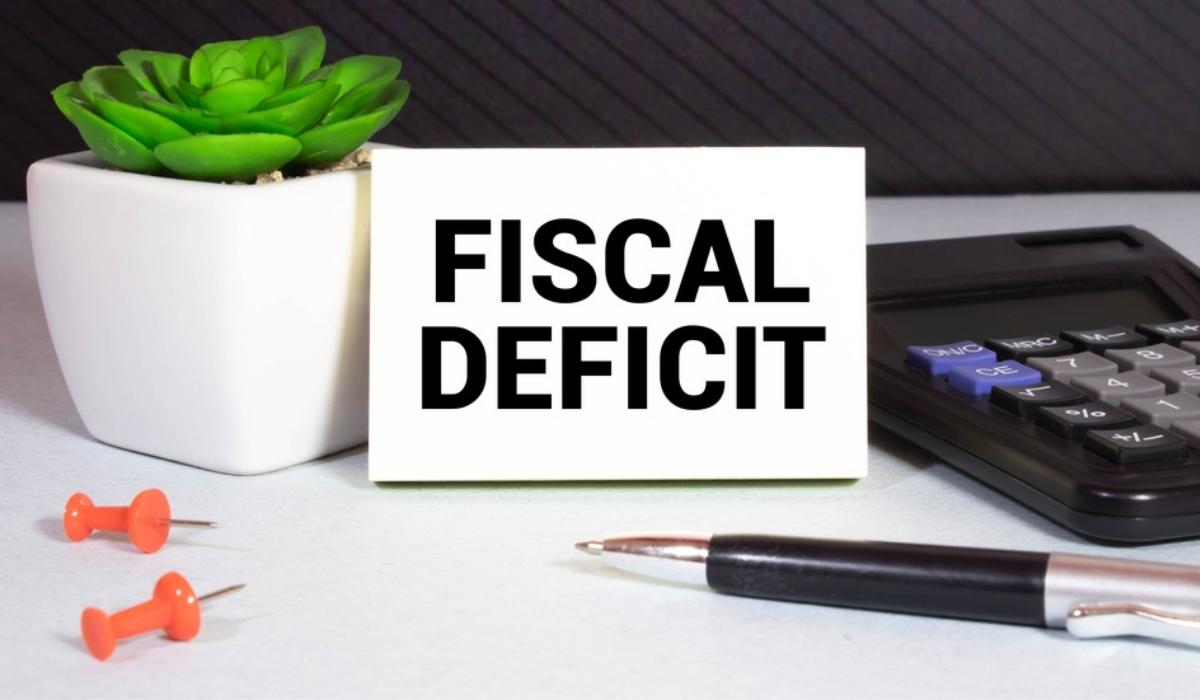 Centre's Fiscal Deficit for April-July Reaches 33.9% of FY24 Target