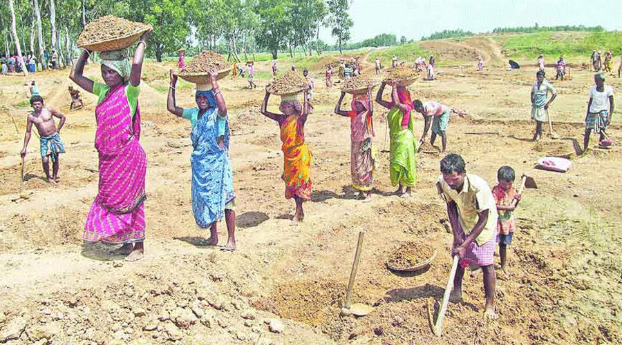 Jharkhand first state to take steps to ensure minimum wages for workers