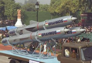 भारत ने सतह से मार करने वाली ब्रह्मोस मिसाइल का किया सफल परीक्षण |_50.1