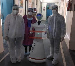 जयपुर के एसएमएस अस्पताल में रोबोट दे रहा COVID-19 संक्रामितों को जरुरी सेवाए |_3.1