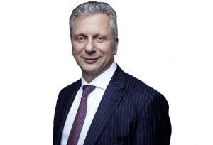 ऐमान इज्ज़त होंगे Capgemini Group के नए CEO |_50.1