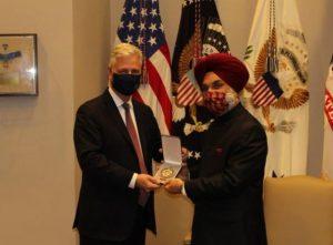 डोनाल्ड ट्रम्प ने पीएम मोदी को अमेरिका के सर्वोच्च सम्मान 'लीजन ऑफ मेरिट' से किया सम्मानित |_50.1