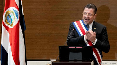 रोड्रिगो चाव्स ने कोस्टा रिका के राष्ट्रपति के रूप में पदभार संभाला |_50.1