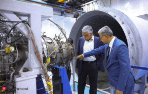 रक्षा सचिव ने एचएएल में एयरो इंजन संबंधित नए डिजाइन तथा परीक्षण केंद्र का उद्घाटन किया