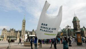कनाडा में 2021 से एकल-उपयोग वाले प्लास्टिक पर प्रतिबंध |_40.1