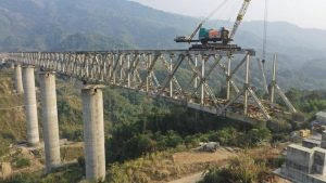 पूर्वोत्तर सीमांत रेलवे मणिपुर में कर रहा है भारत के सबसे लम्बे पुल का निर्माण |_40.1