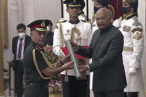 राष्ट्रपति ने नेपाल सेना प्रमुख को 'भारतीय सेना के जनरल' का पद प्रदान किया |_40.1