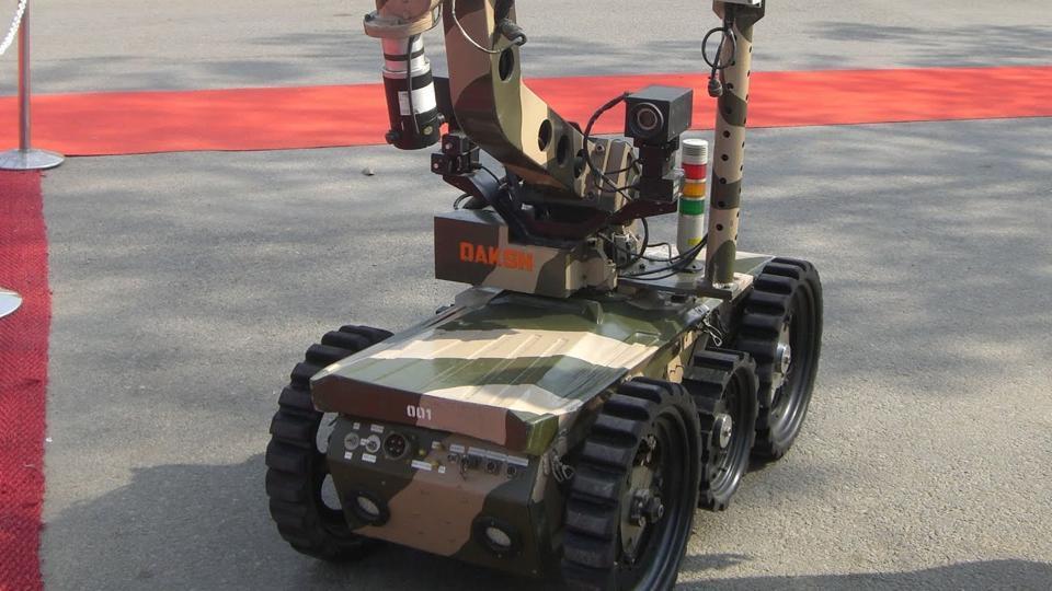 DRDO's anti-terror, anti-sabotage expert robot Daksh all set to join Pune police force - Hindustan Times