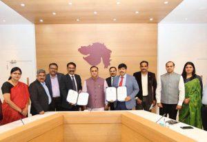 Govt of Gujarat & SBI sign MoU to facilitate MSME loans_4.1