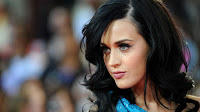 Katy-Perry-Becomes-First-Person-to-Reach-100-Million-Twitter-Followers