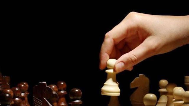 International Chess Day 2022: जानें क्यों मनाया जाता है अंतरराष्ट्रीय शतरंज दिवस, क्या है इसका इतिहास और महत्व | Latest Hindi Banking jobs_3.1